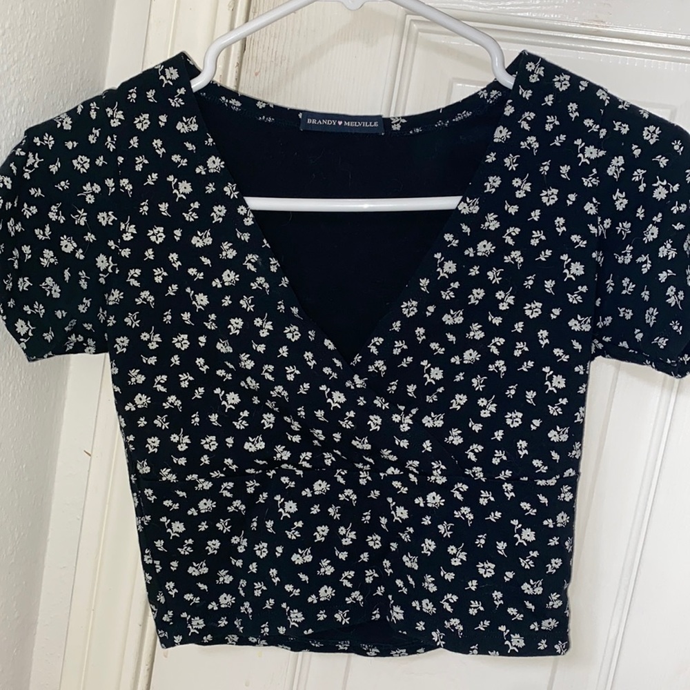 Brandy melville amara top!